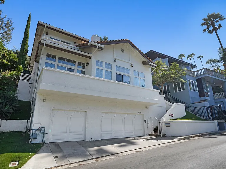 3832 Shannon Rd — Photo 4