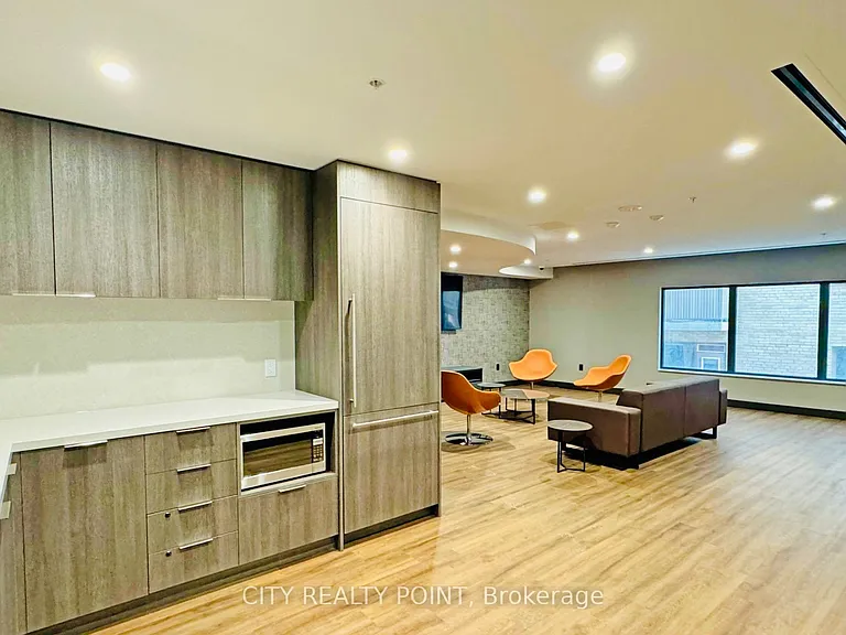 2525 Bathurst St #1010 — Photo 14
