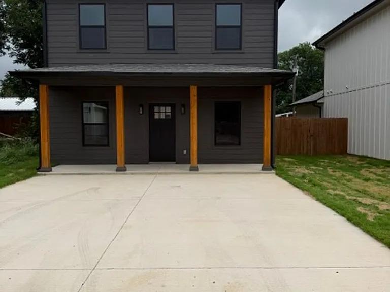 307 Live Oak St — Photo 19