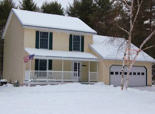 10 Hampton Ct, Queensbury, NY 12804