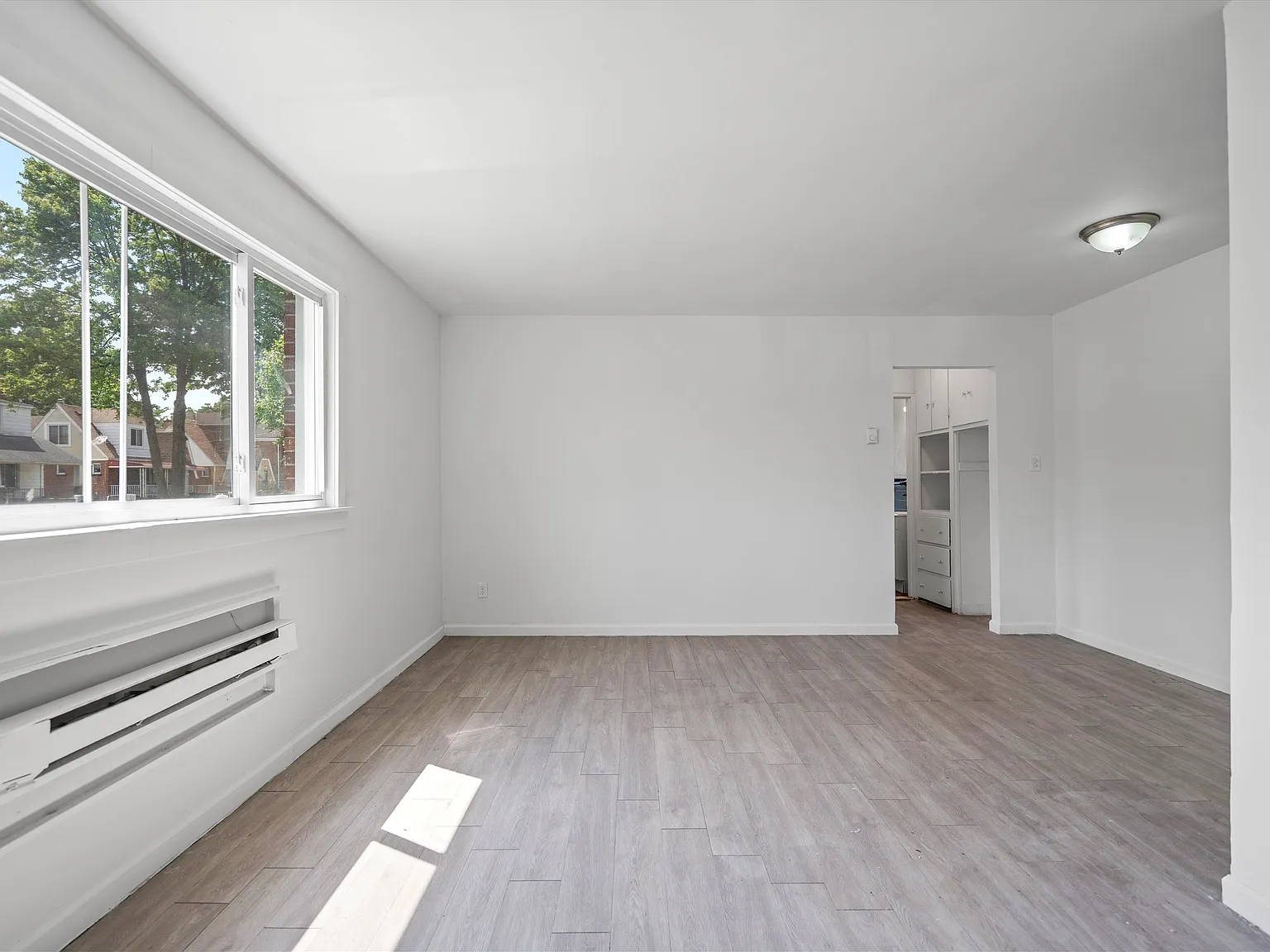 1 bed, 700 sqft, $750 — Photo 1