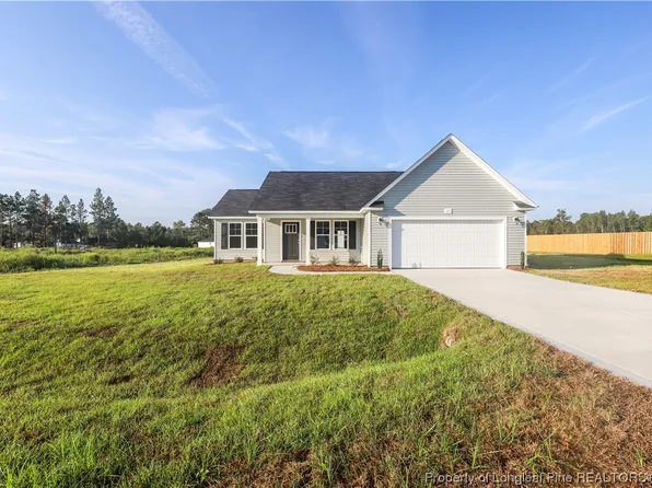 152 Presley St, Raeford, NC 28376