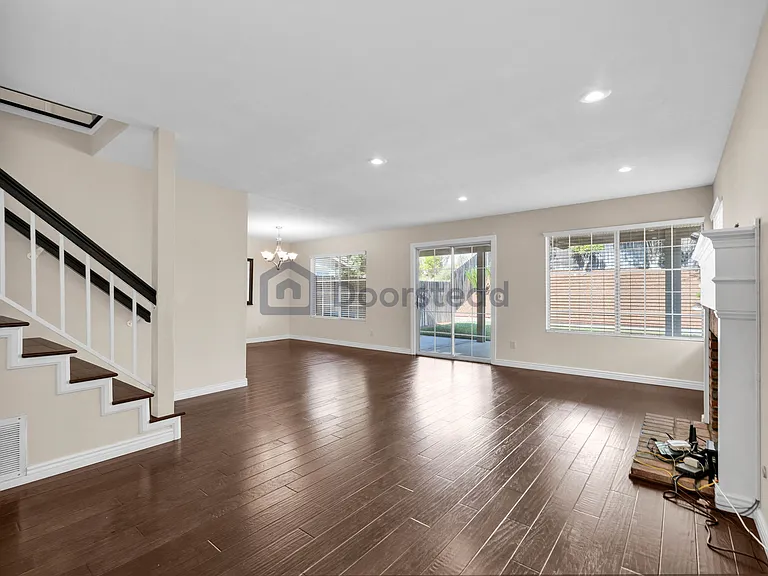 11018 Charleston St — Photo 7