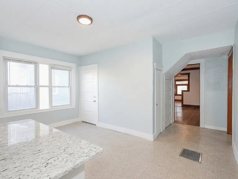 1910 Corning Ave #1 — Photo 3