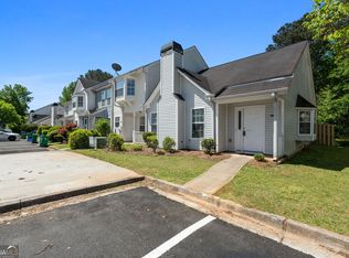 5882 Trent Walk Dr, Lithonia, GA 30038