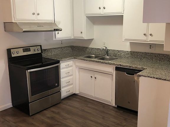 3rd image of 1141-1143 43rd Ave #2