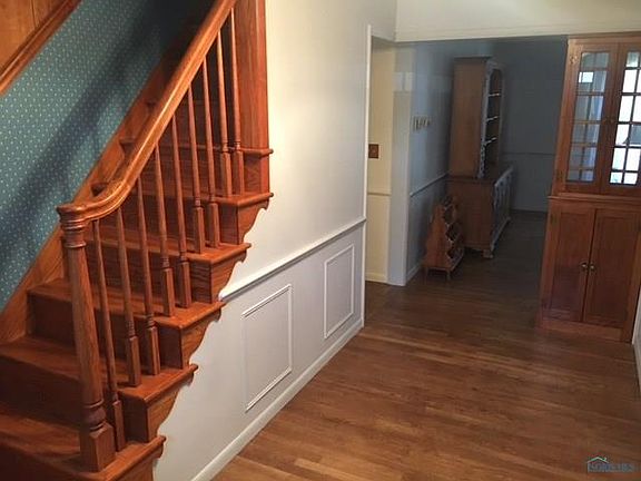 2nd image of 129 Dorothy Dr