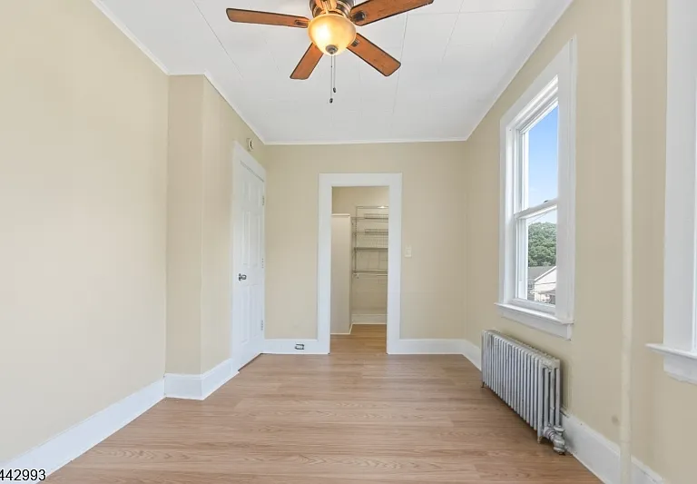 196 Broughton Ave — Photo 13