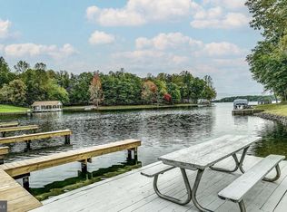 11 Plum Tree Cir, Bumpass, VA 23024