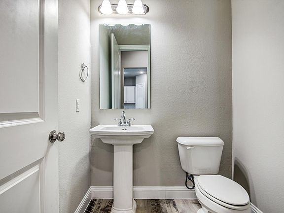 2nd image of 2225 Epitome Ave