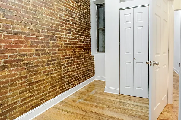 Rented by Creed Realty Group | media 11