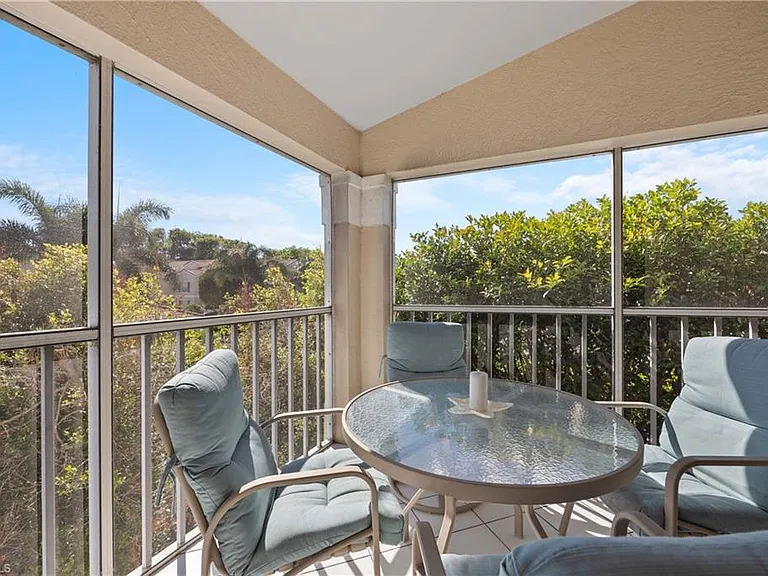 8415 Excalibur Cir #B10 — Photo 21