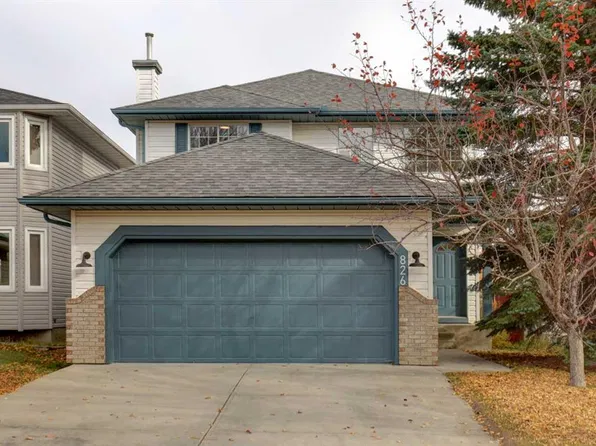 826 W Coventry Dr NE, Calgary, AB T3K 4G2