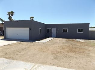 1563 E 27th St, Yuma, AZ 85365