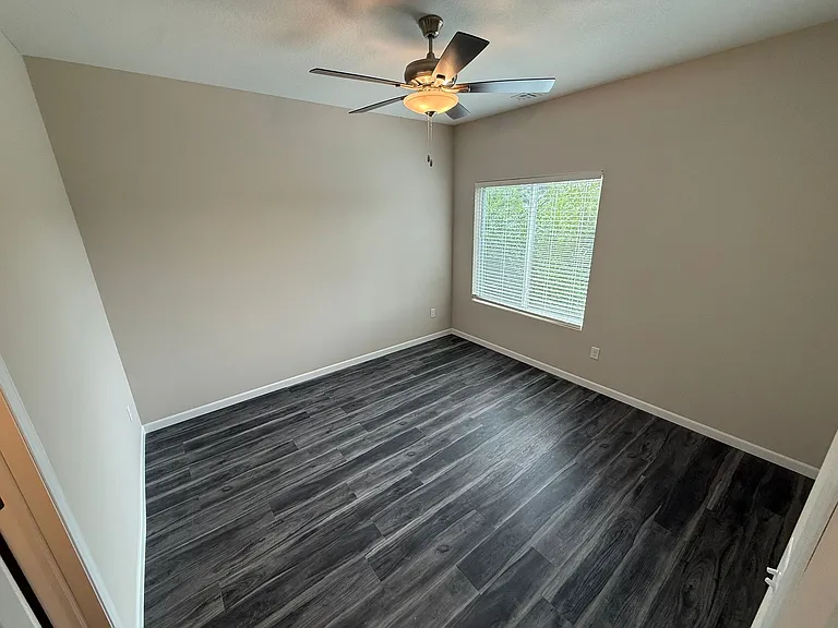 1509 W Haskell St #200 — Photo 6