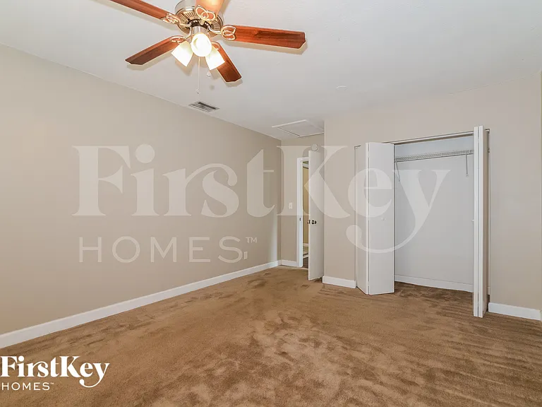 660 Flagler Dr — Photo 16