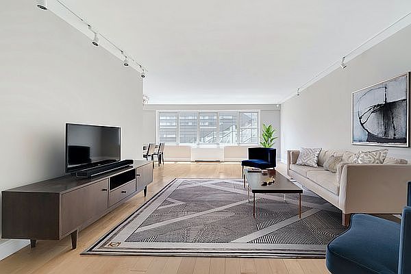 1st image of 69 5th Ave APT 6J