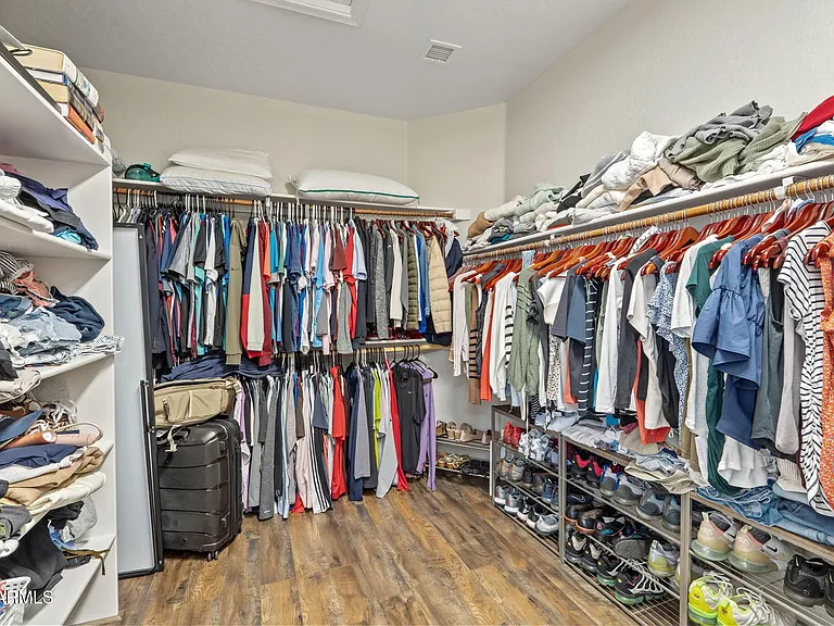 6943 W Tether Trl — Photo 33