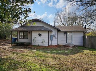 613 McNair St, Navasota, TX 77868