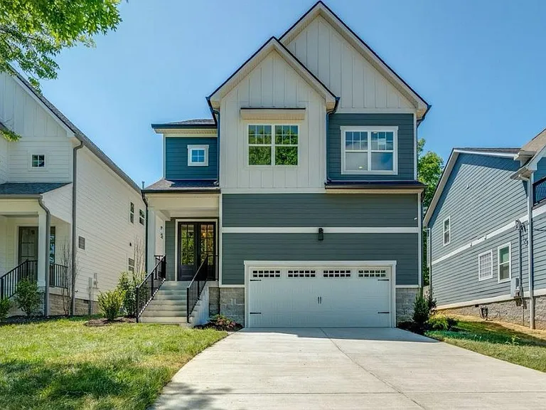 1700 Sherwood Ln #B — Photo 1
