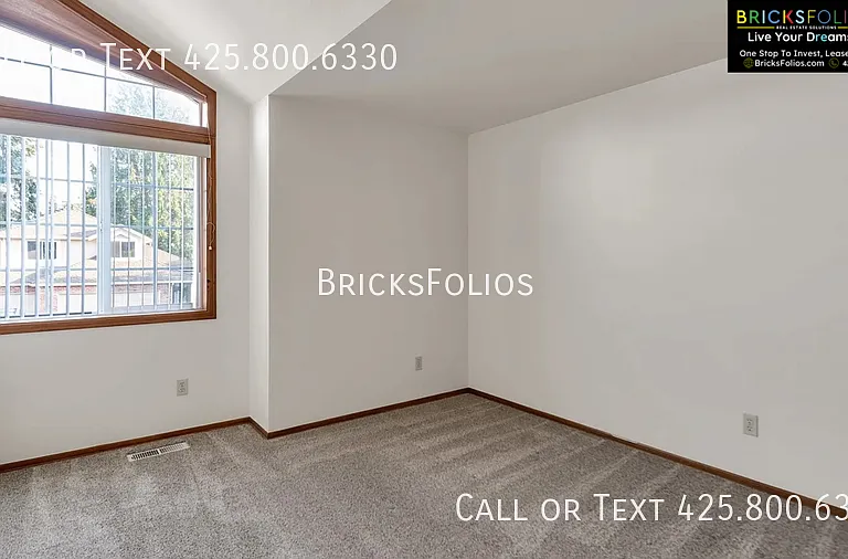 4522 NE 21st Pl — Photo 21