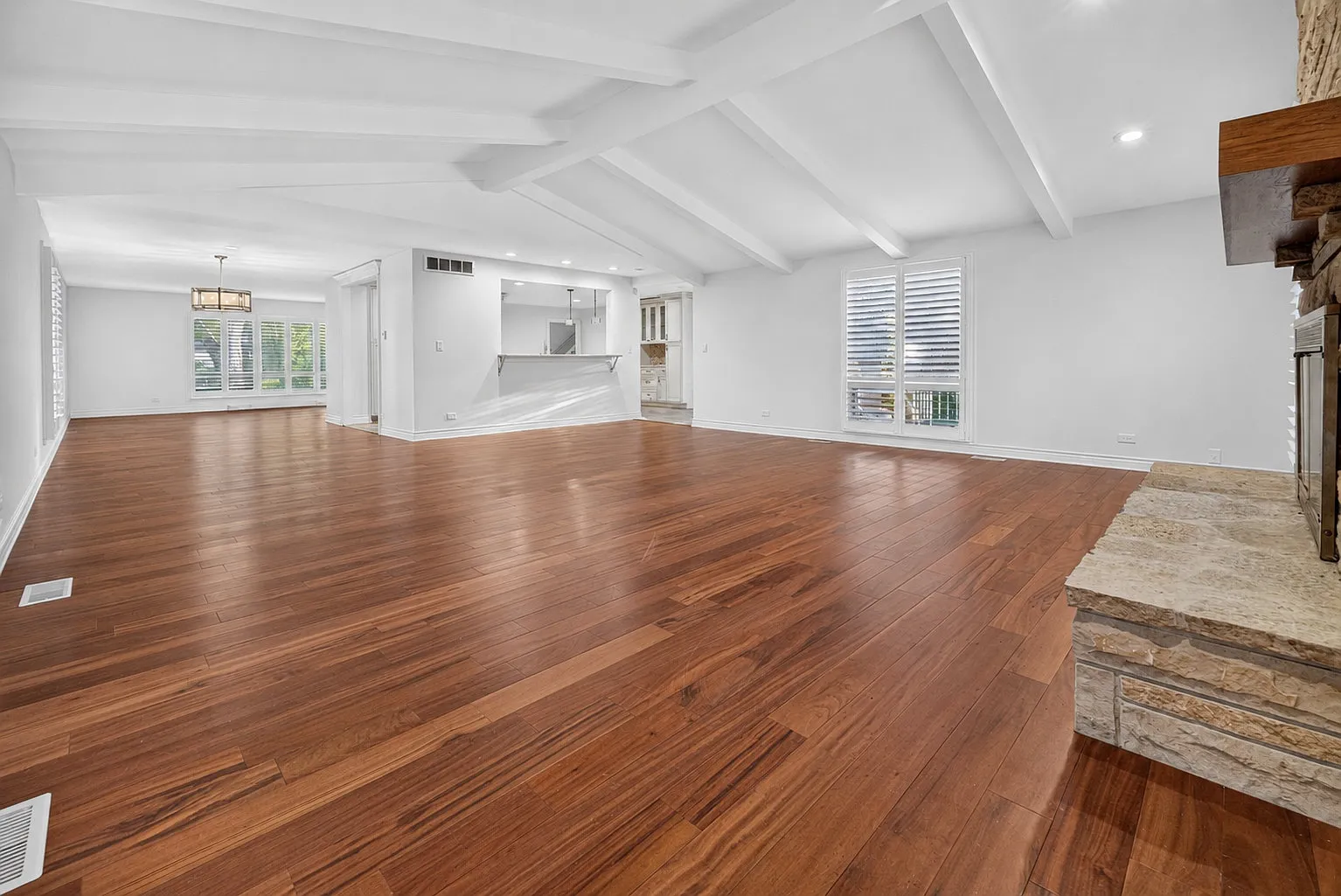 4 bed, $4,250 — Photo 4