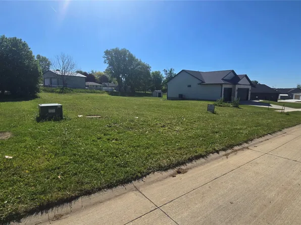 820 Rogers Ln Lot 12, Center Pt, IA 52213