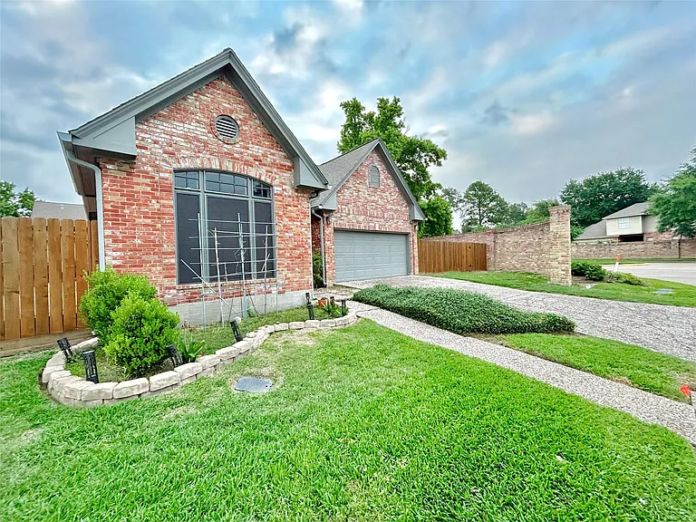 16306 Knightrider Dr — Photo 3