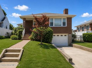 33 Houston St, Staten Island, NY 10302