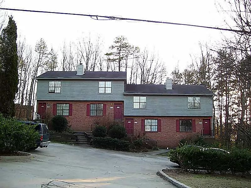 1st image of 2235 Highpoint Rd