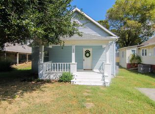 507 N D St, Lenoir City, TN 37771