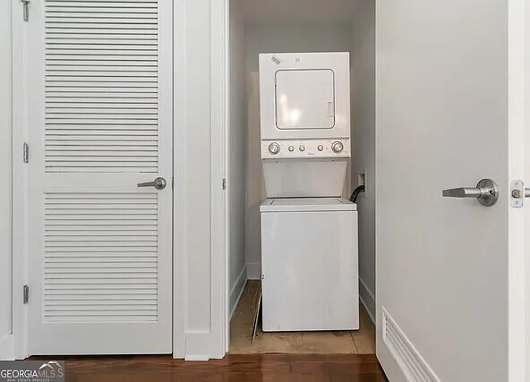 171 Auburn Ave NE #527 — Photo 24