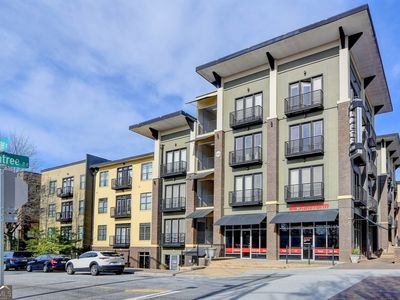 5300 Peachtree Rd Unit 102, Atlanta, GA, 30341