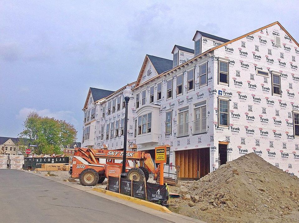 Located on 3010 in Reserve At Tall Cedars in Chantilly, VA