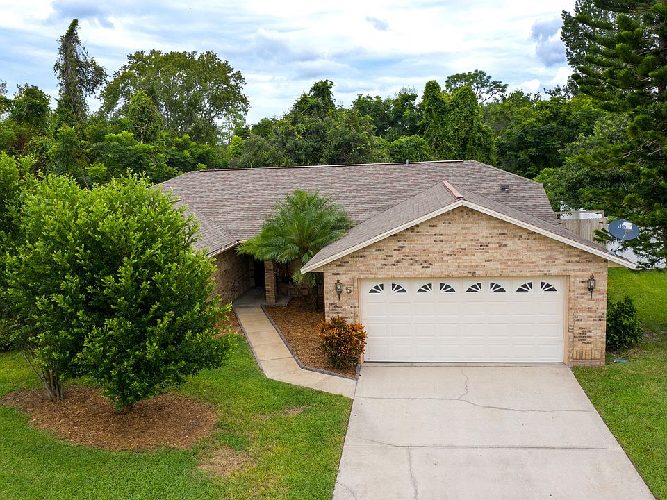1st image of 5 Carriage Creek Way