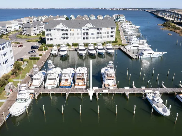 128 Yacht Club Ct #128, Manteo, NC 27954