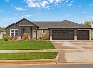 833 W Charlotte Street, Republic, MO 65738