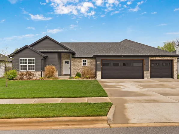 833 W Charlotte Street, Republic, MO 65738