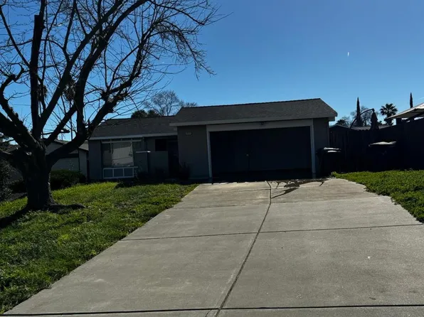 7021 Stanford Oak Dr, Sacramento, CA 95842