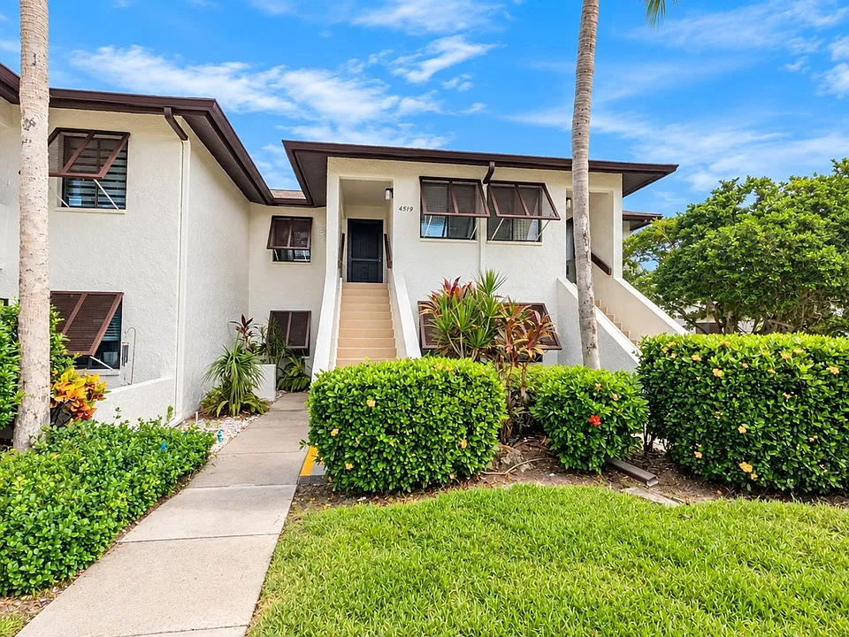 4519 Longwater Chase #10