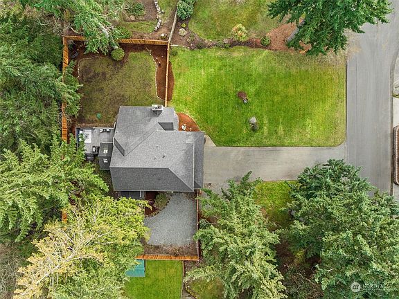 2nd image of 11713 15th Avenue NW