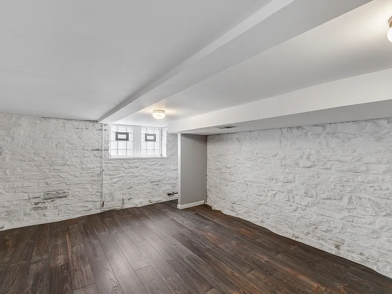 4066 Phillips Ave — Photo 22