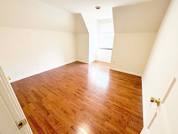 4th image of 5501 Black St Floor 3
