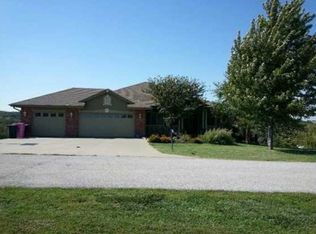 55392 Foxworthy Ln, Glenwood, IA 51534