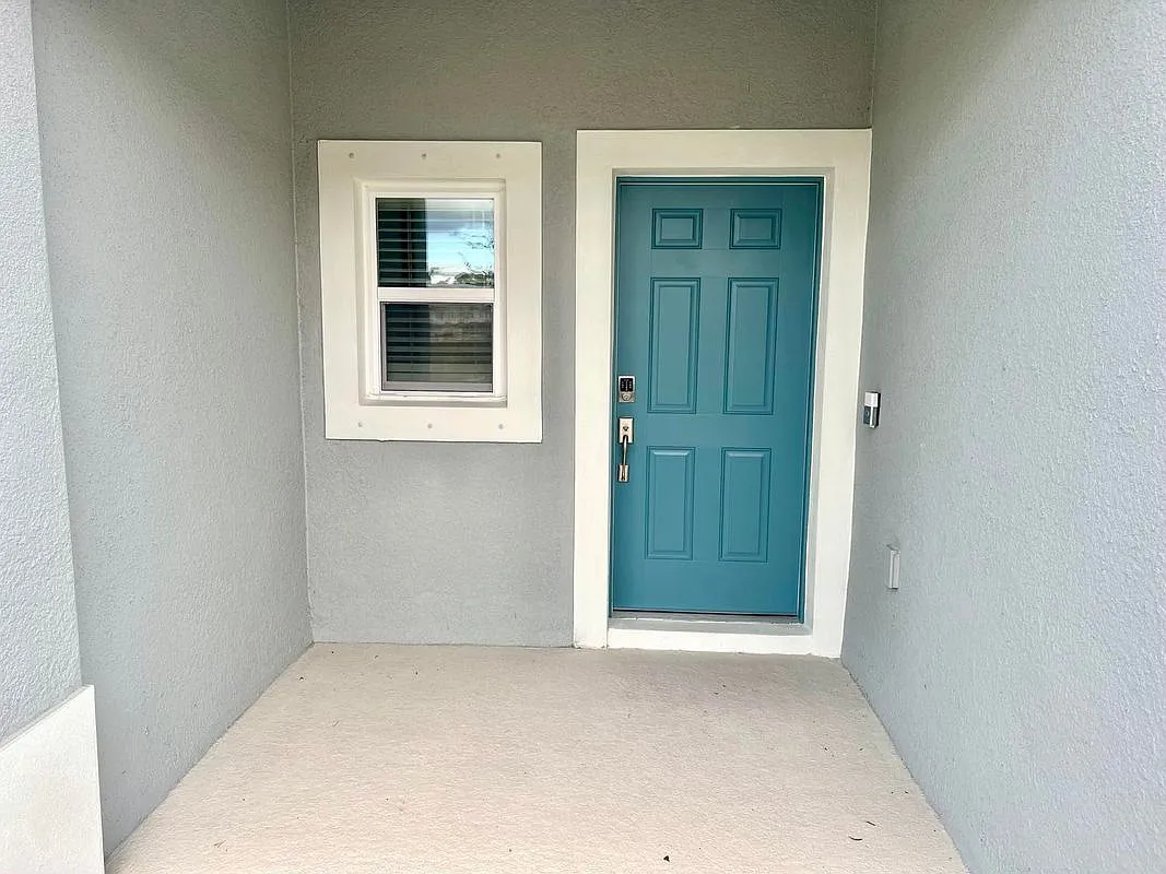 3 bed, 2.5 bath, 1412 sqft, $2,250 — Photo 2