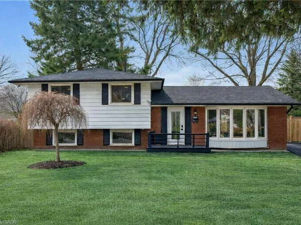 160 Council Cres, Hamilton, ON L9G 1V1