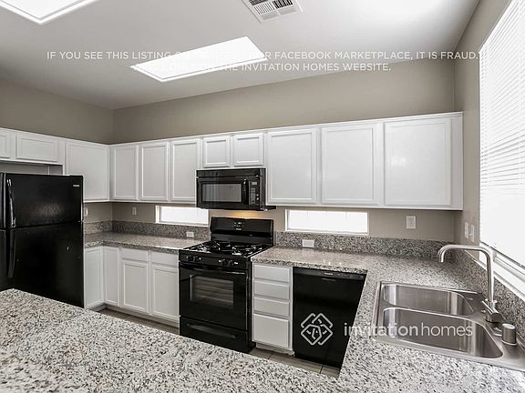 3rd image of 7028 Wonderberry St