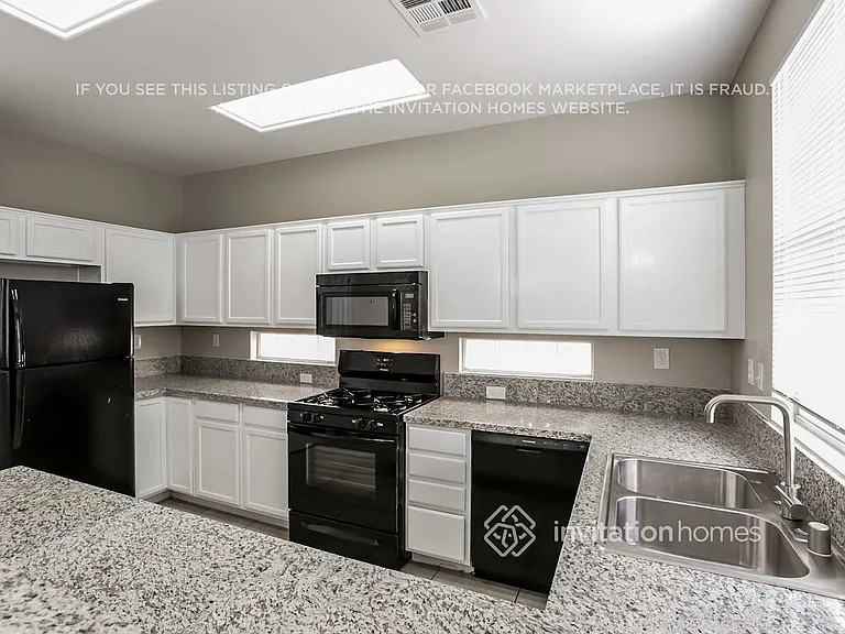 7028 Wonderberry St — Photo 3