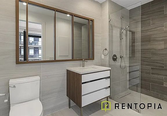 5th image of 224 E 135th St APT 2203