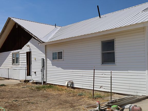 3rd image of 1674 Little Wood Reservoir Rd